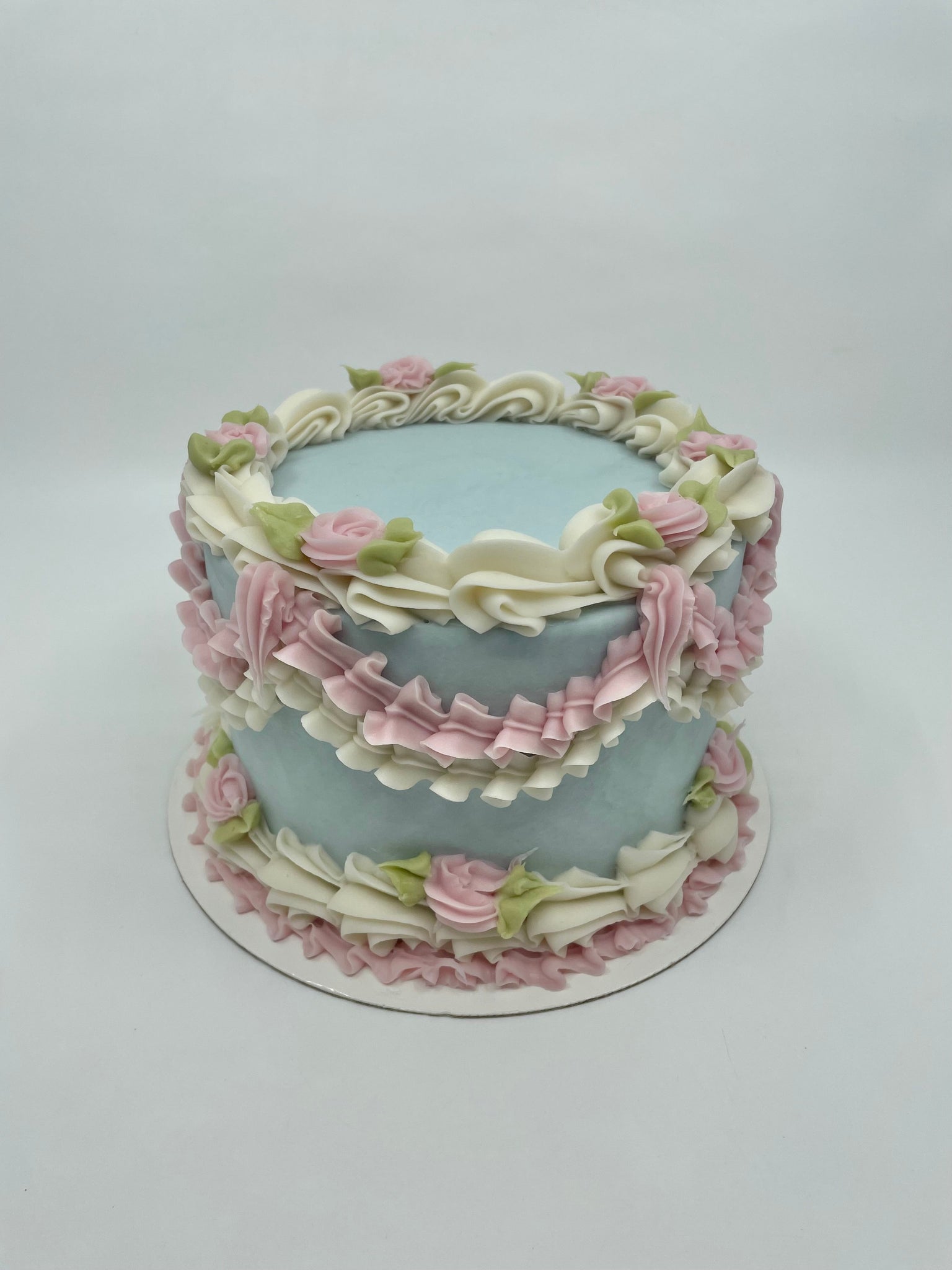 Vintage Heart Cake In Hamsptead London | Em Cakes